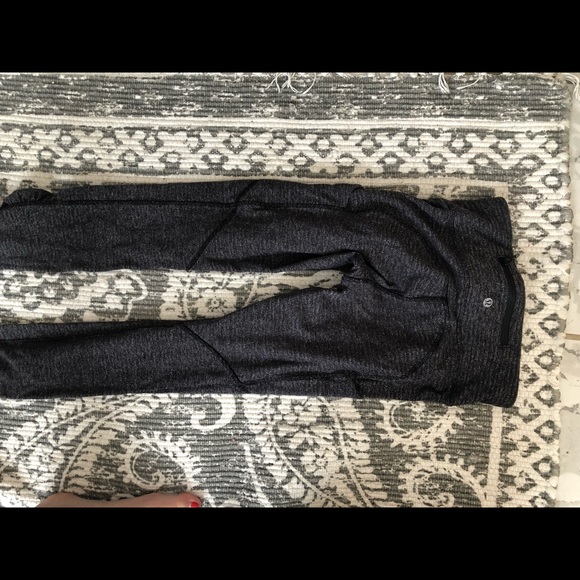 Fast and Free LULULEMON full length leggings - Picture 4 of 5